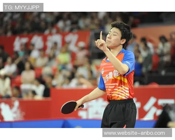 鲍威尔赞拉松为天生斗士期待他重返赛场改变比赛局势的拼搏精神